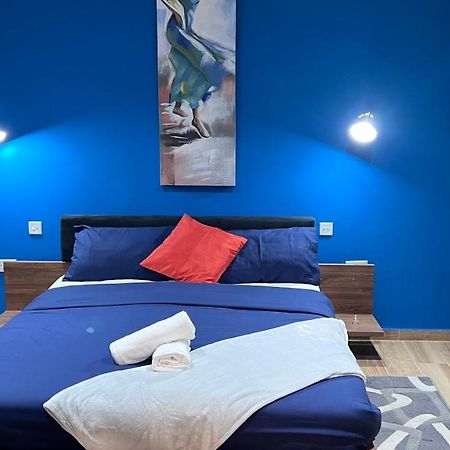 Flat In Валета Екстериор снимка