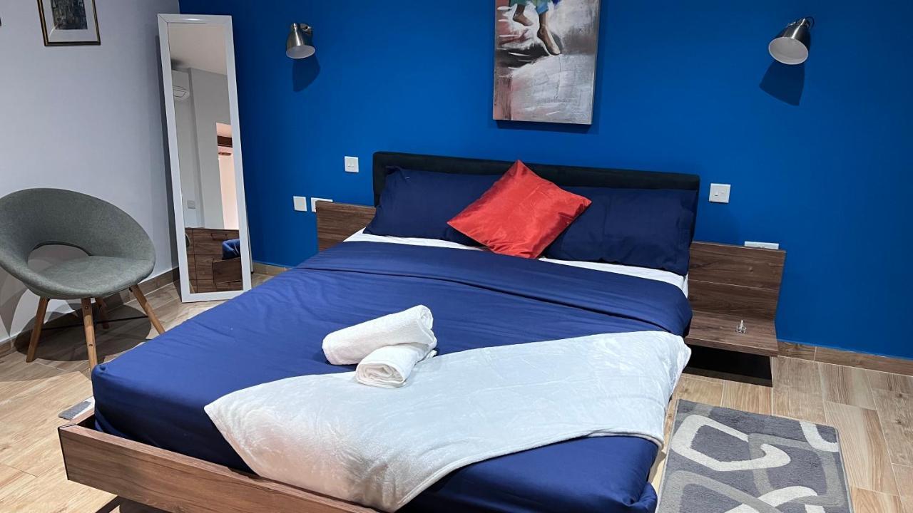 Flat In Валета Екстериор снимка