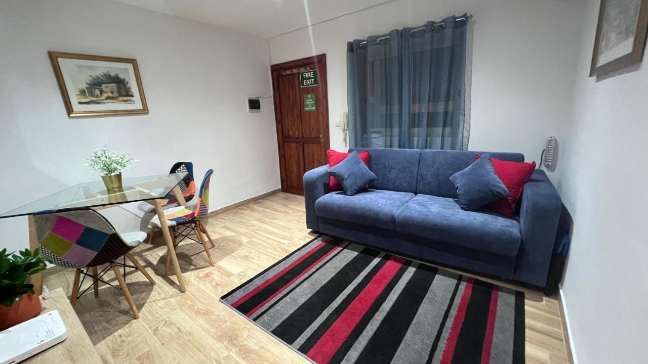 Flat In Валета Екстериор снимка